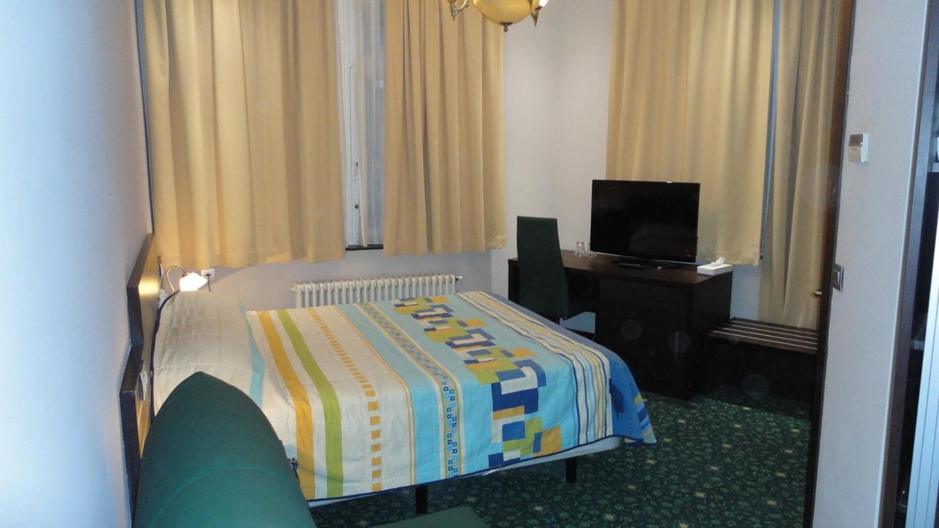 Hotel L'Auberge Du Souverain Auderghem Buitenkant foto